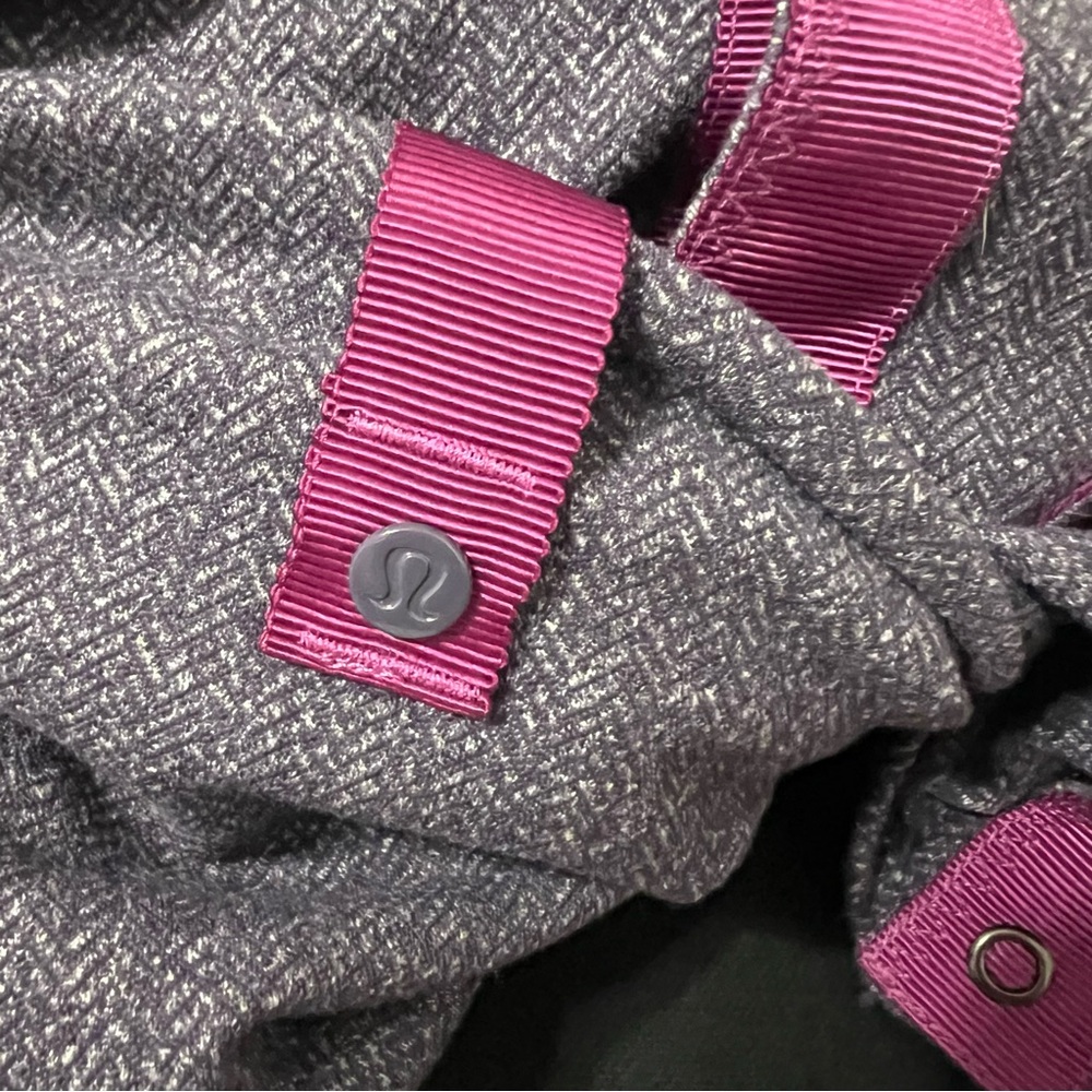 lululemon athletica Purple with Pink Vinyasa Scarf Rulu Wrap Snap-Button - Picture 3 of 9